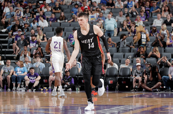 不同于过去 不同于过去